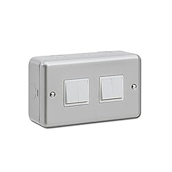 Kingshield MC142 10amp 4gang 2way SP Metalclad Surface Switch