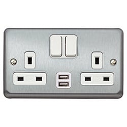 MK K2944BRC 2g 13amp + 2 x USB (2a 5v) Switched Socket Brushed Chrome