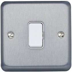 MK K4671BRC 1gang 10amp 2way SP Light Switch Brushed Chrome Plate