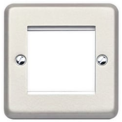 MK K182BRC Albany Plus Euro 1g 50x50mm Modular Front Plate Bru.Chm
