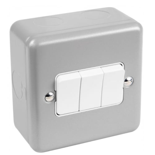 MK K3593ALM 3 Gang 2 Way 10a Metalclad Plus Surface Switch