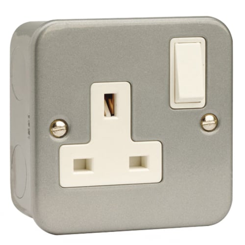 Click Scolmore CL035 1 Gang 13a DP Metalclad Switch Socket