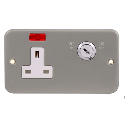 Click Scolmore CL675 1 Gang 13a DP Lockable Socket+Neon