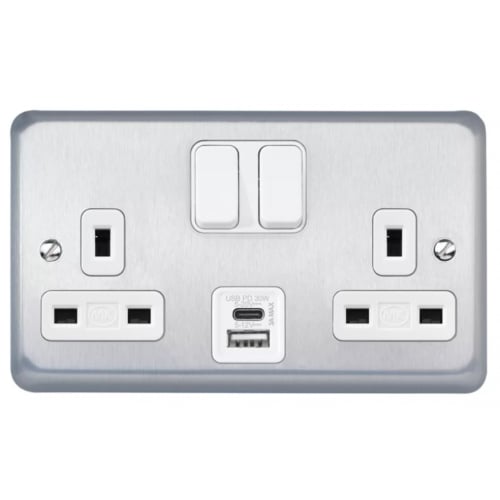 MK K2966BRC 2 Gang 13 Amp 2xUSB Switched Socket Brushed Chrome